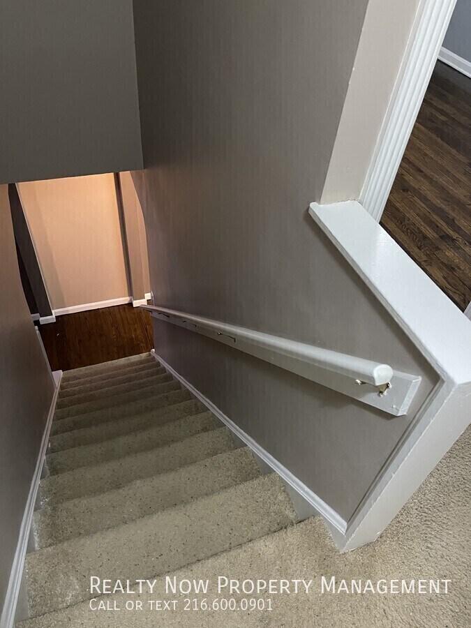 Building Photo - 25300 Lakeshore Blvd