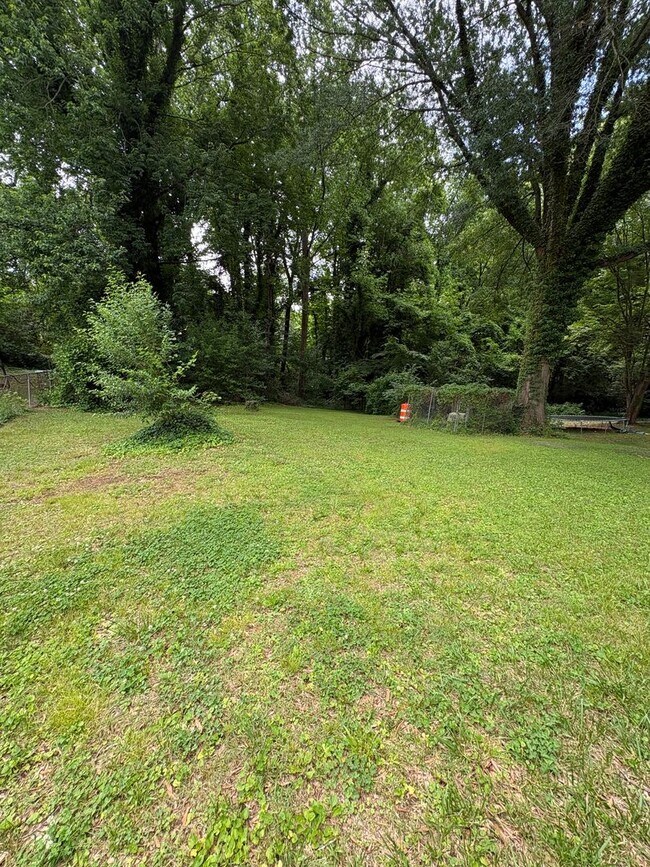 Building Photo - For Rent – Charming 4BR Home in Ardmore Area!