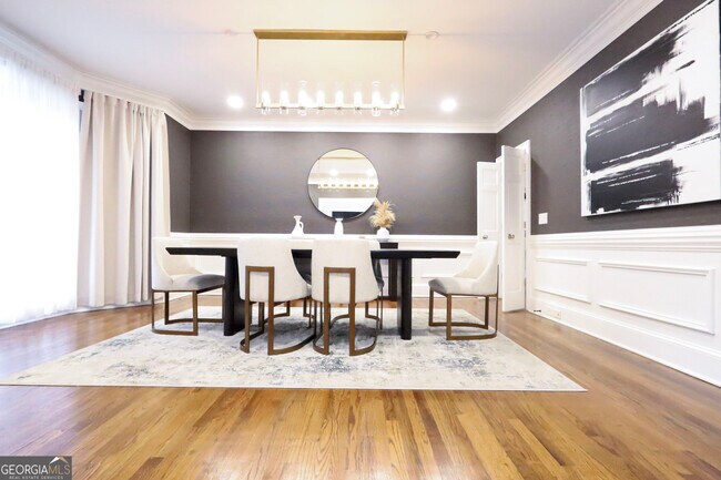 Building Photo - 700 S Brighton Ct