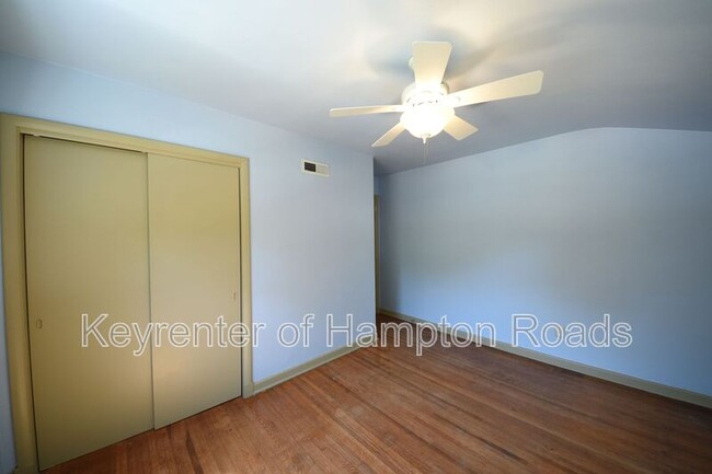 Building Photo - 8356 Cape View Ct