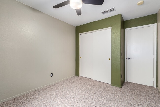 Building Photo - 9150 W Grovers Ave