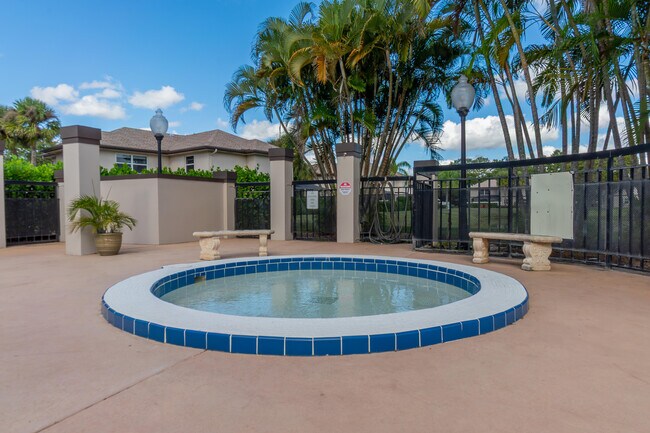 Building Photo - 31 Clinton Ct