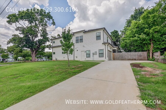 Building Photo - 253A Riverside Dr