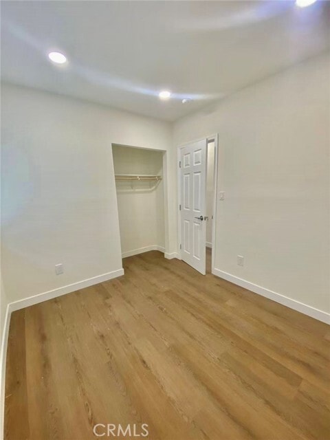 Building Photo - 920 W Olive Ave