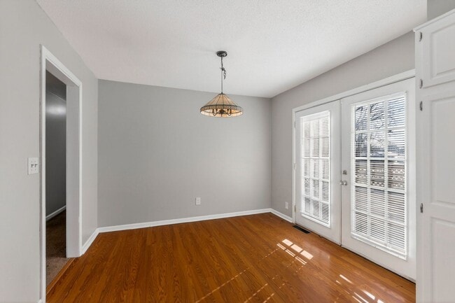 Building Photo - Quiet Cul-de-Sac Home with Bonus Room & Big Backyard!