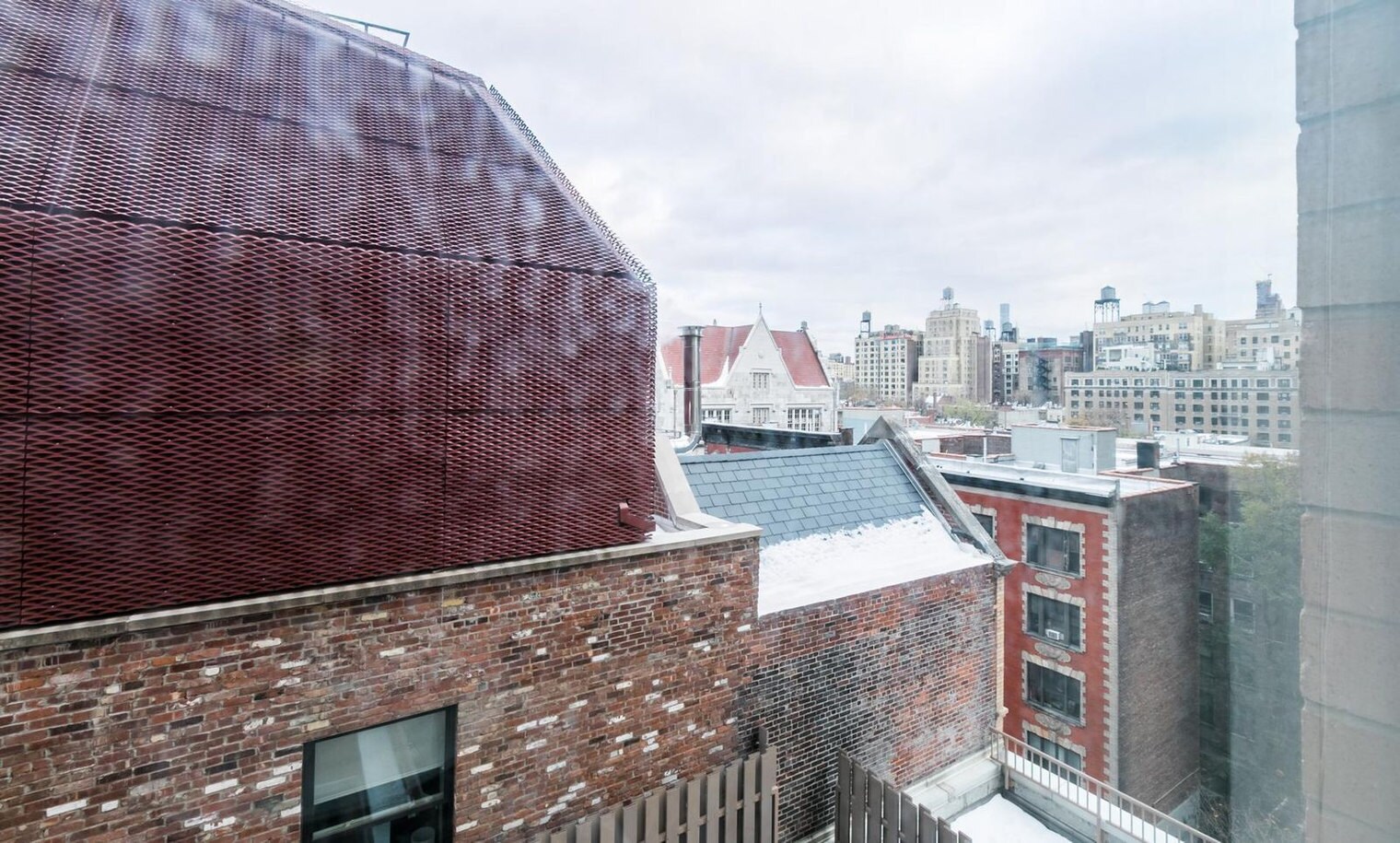 Building Photo - 189 W 89th St