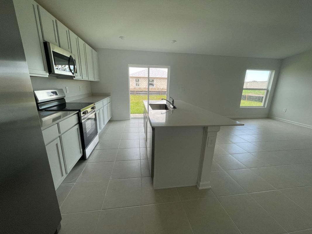 Building Photo - 1543 Jessica Blvd