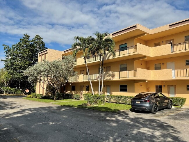 Building Photo - 251 Berkley Rd