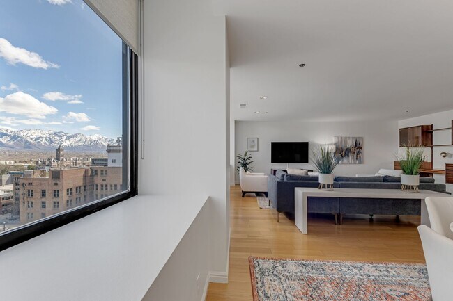 Building Photo - American Towers Furnished Condominium Downtown Salt Lake City
