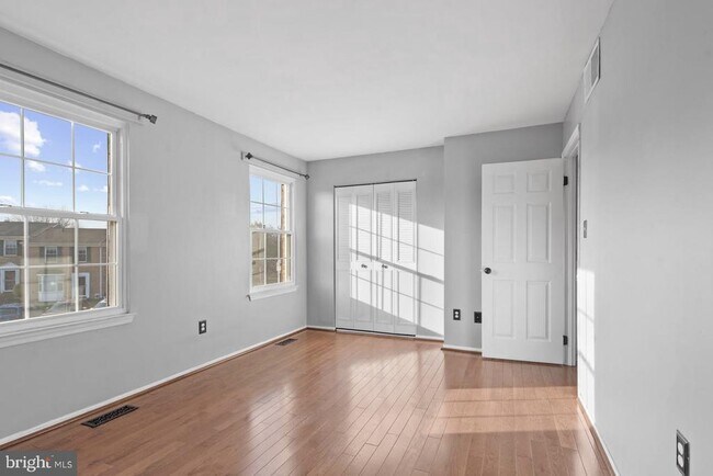 Building Photo - 6234 Ducketts Ln