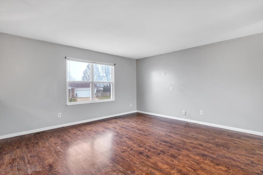 Building Photo - 2534 Millvalley Dr