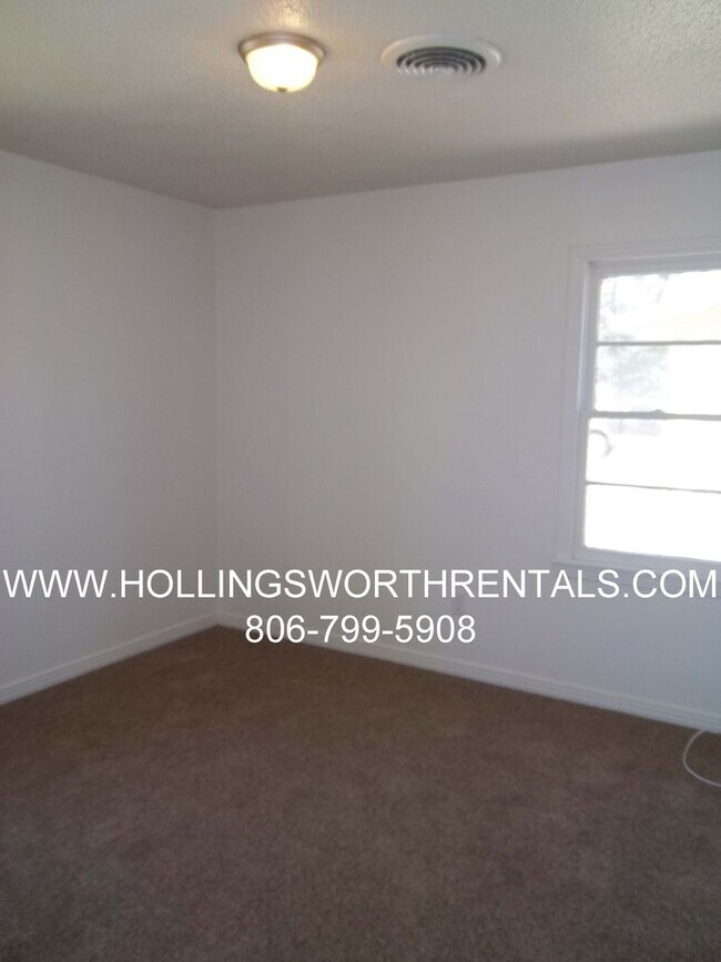 Building Photo - 2 Bedroom 1 Bath House in Tech Terrace