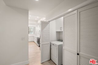 Building Photo - 1880 Veteran Ave