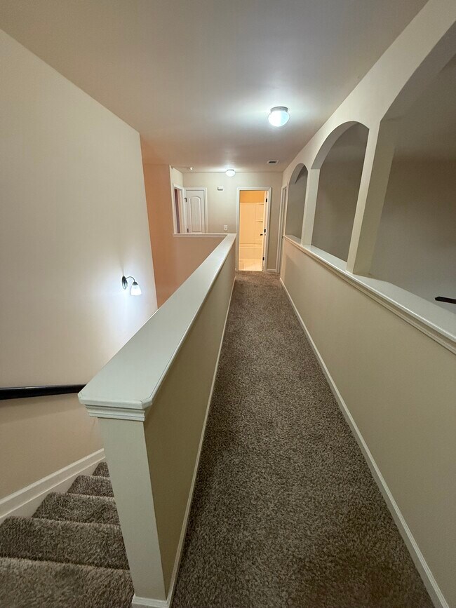 Building Photo - 2056 Tweed Dr