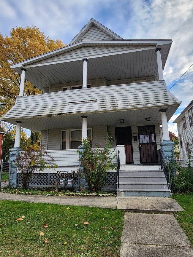 Building Photo - Adams9914