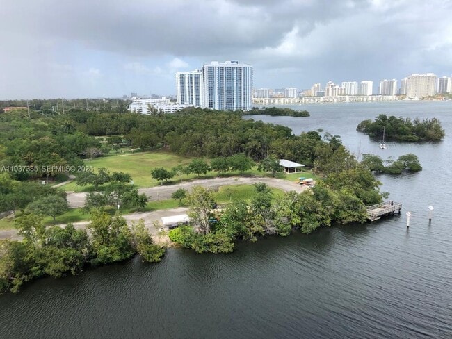 Building Photo - 16385 Biscayne Blvd