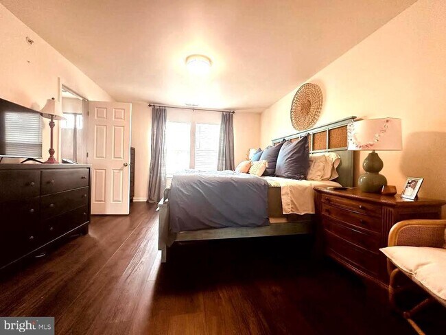 Building Photo - 1746 Beacon Ln