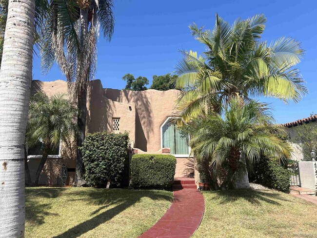 Building Photo - 4734 Biona Dr