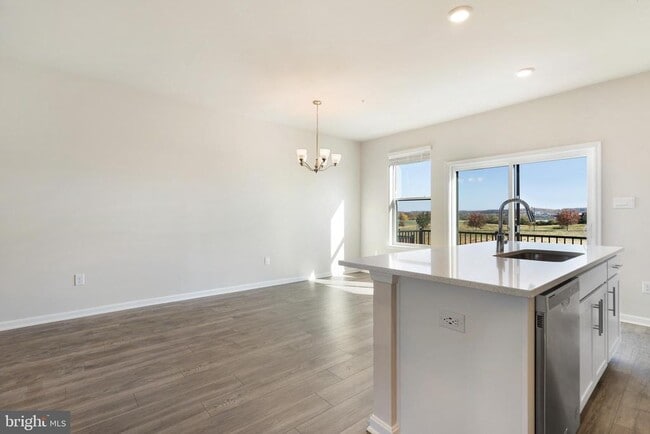 Building Photo - 760 Union St