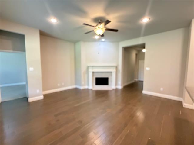 Building Photo - 7924 Buttonwood Dr