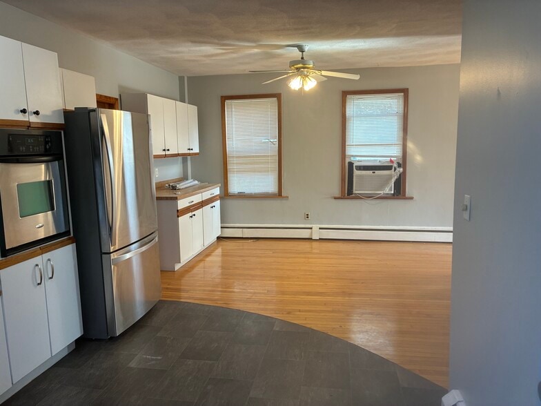 Kitchen - 21 Franklin St