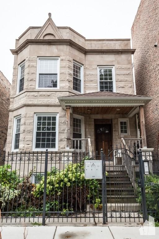 3 bedroom in CHICAGO IL 60625 4646 N St Louis Ave Chicago IL 60625