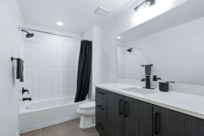 Building Photo - 6619 Mariposa Ct