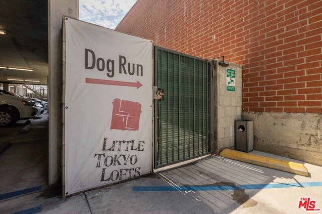 Building Photo - 420 San Pedro St