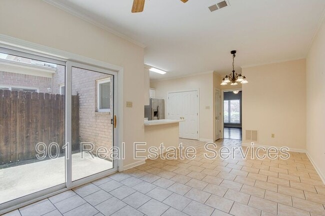 Building Photo - 1554 Kirby Parkway