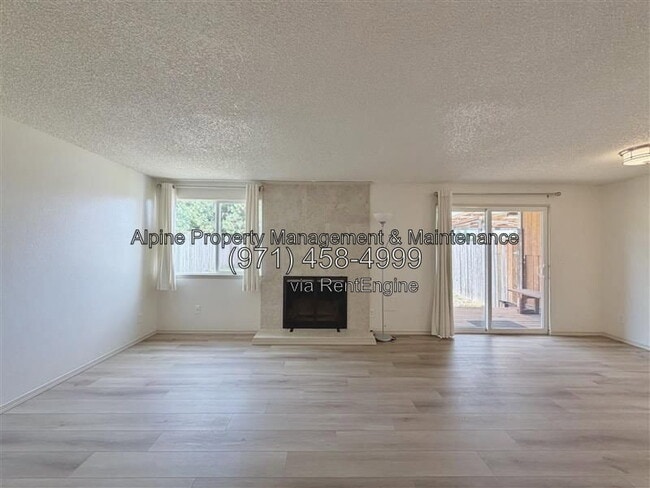 Building Photo - 6457 SW 192nd Ave