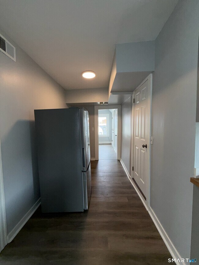 Building Photo - 7-9 Wilson St