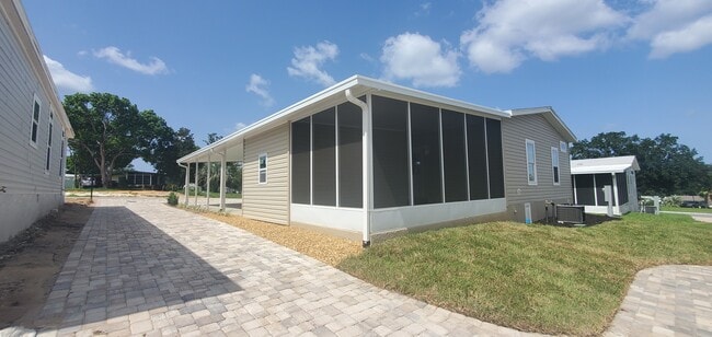 Building Photo - 1620 Killarney Ct