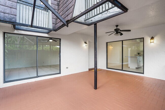 Building Photo - 7690 Courtyard Run W