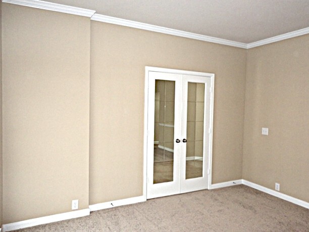 Building Photo - 1016 Steubing Oaks