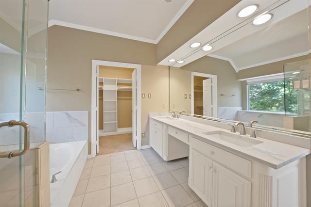 Building Photo - 2802 Timber Hill Dr