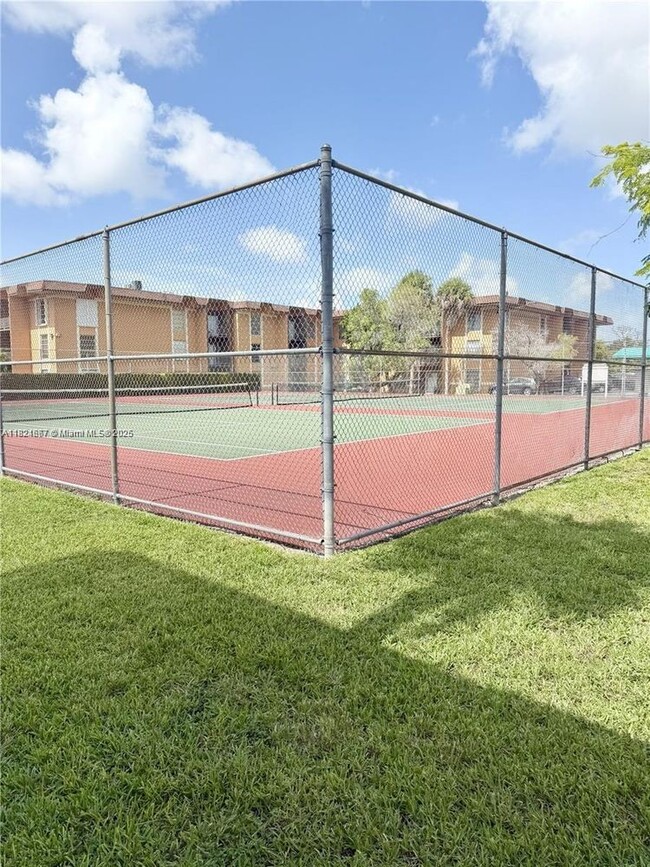 Building Photo - 9449 SW 76th St