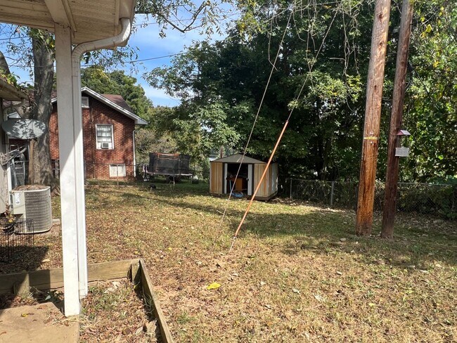 Building Photo - 2 bed 1 bath Kingsport - off of Fort  Henr...