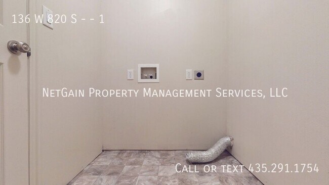 Building Photo - 136 W 820 S