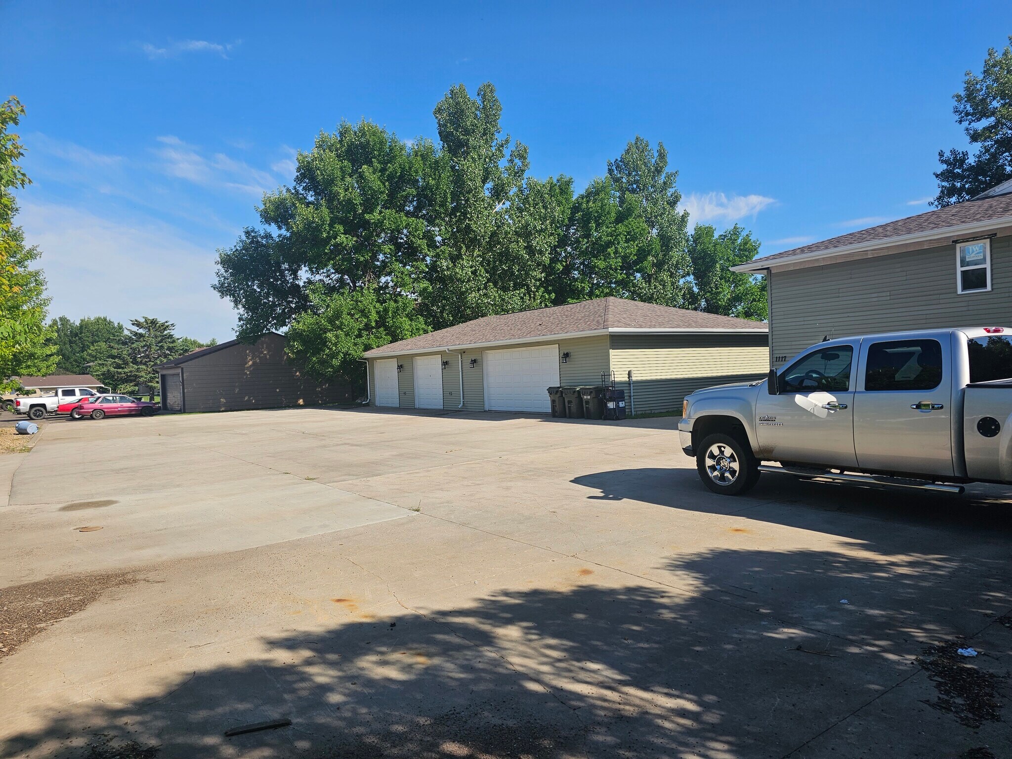 Building Photo - 1117 Expansion Dr