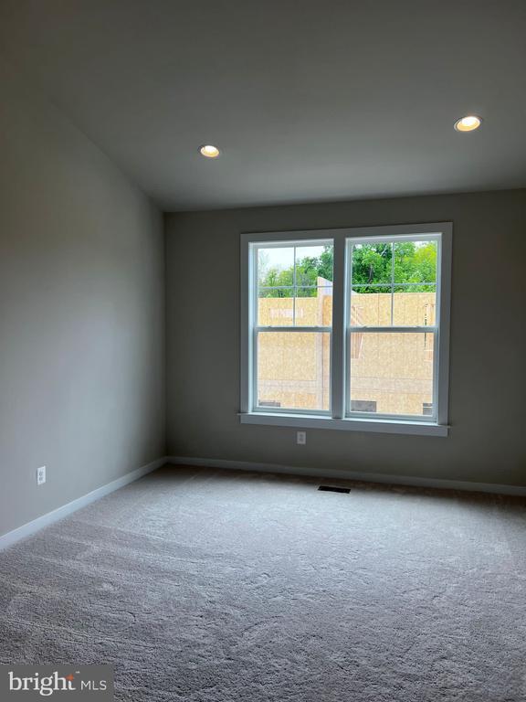 Building Photo - 110 Kinross Ln