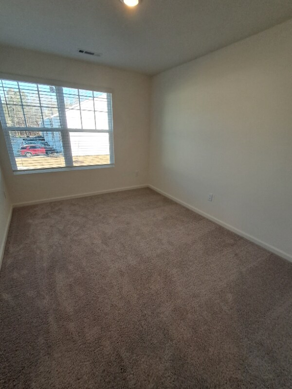 Building Photo - 2111 Trailside Dr