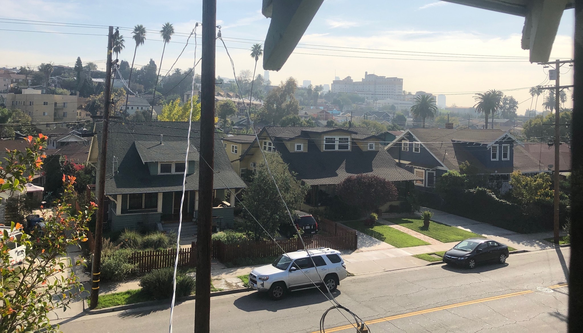 Building Photo - 937 N Benton Way