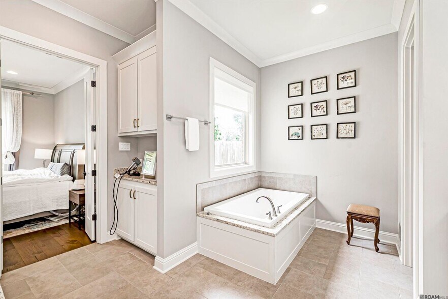 Building Photo - 37464 Cypress Hollow Ave