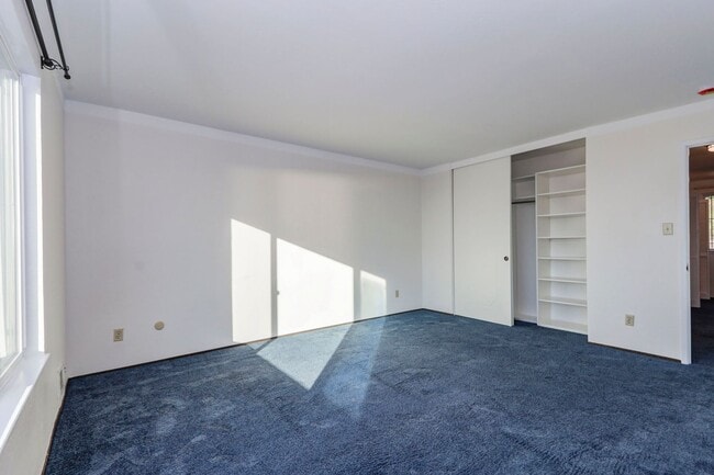 Building Photo - 1645 15th Ave
