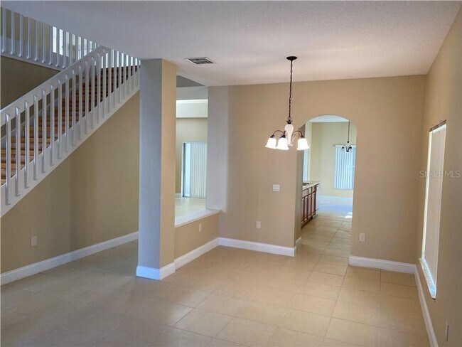 Building Photo - Coming soon - Gorgeous and Spacious Single...
