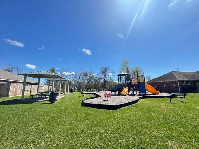 Building Photo - 7906 Emerald Oak Dr