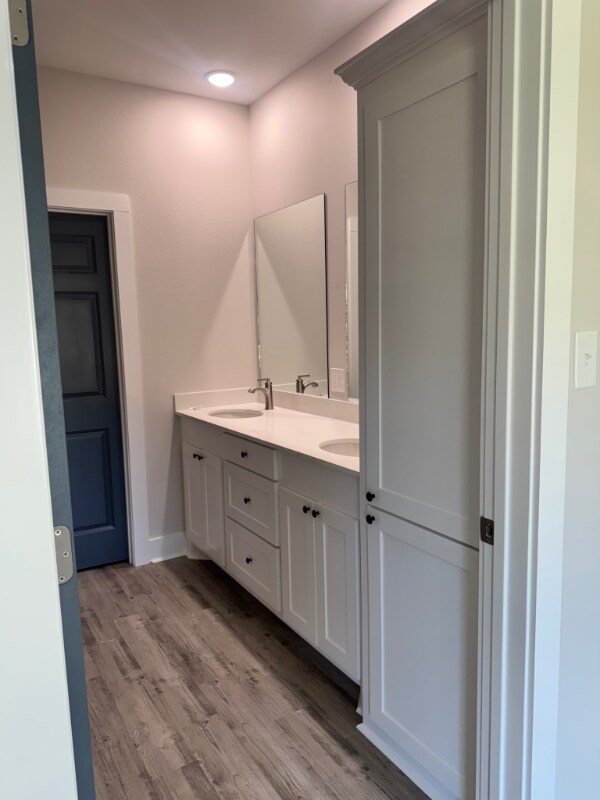 Building Photo - 324-A Anne St