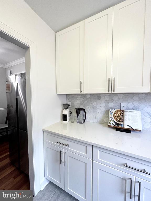 Building Photo - 718 S Washington St