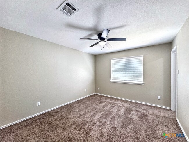 Building Photo - 833 Sagewood Trail