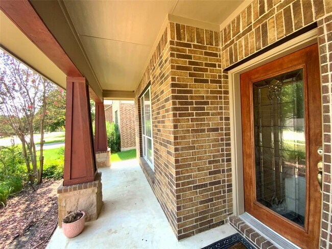 Building Photo - 303 Kati Ln